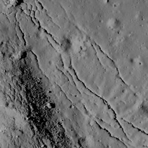 Grabons, cracks and straight rilles Linear_1
